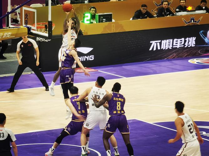 篮球直播北京国家体育馆
