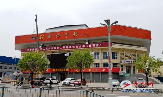 忻州宁就体育场唱戏直播的相关图片